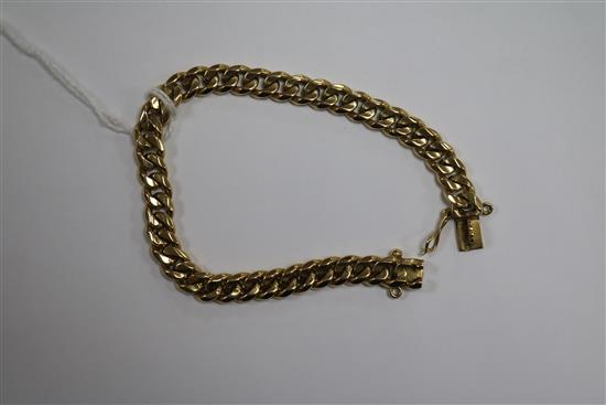 A 14ct gold curb link bracelet, 20cm.